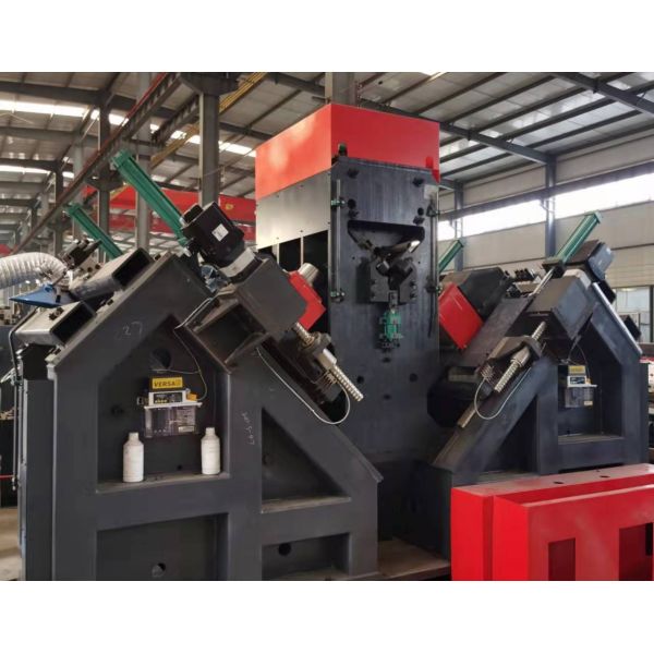 18 Character CNC Angle steel tower Drill And Tap Machine 33*8.5*2.5m Overall Dimension