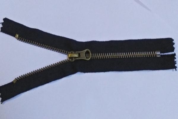 #5 Nylon Zipper Gold Teeth For High Quality Bag And Jacket Garment Accessories