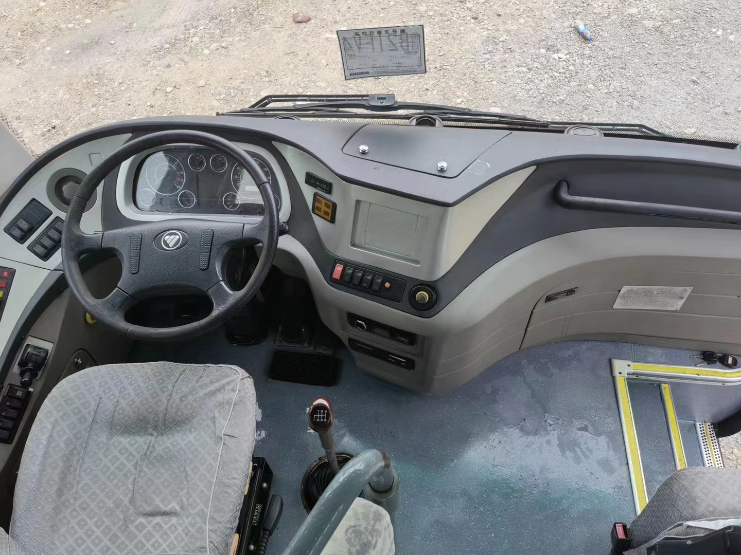 Тренер Foton 2015 стекло бокового окна автобуса пассажира мест года 53 используемое BJ6103U8LHB