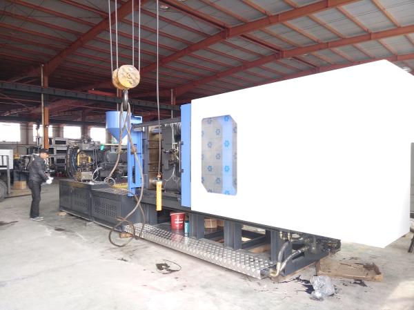 Máquina de moldagem por injeção automática 180 rpm Máquina de fazer molde de tigela de plástico transparente
