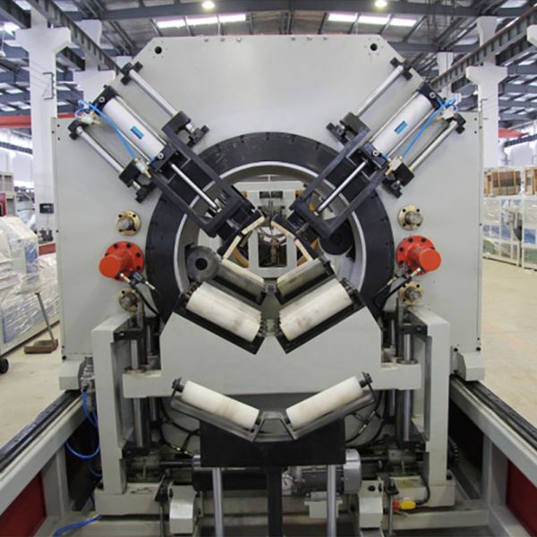 Design Customized PVC Pipe Extruder Machine 380v 50hz for Serviceable Production Line
