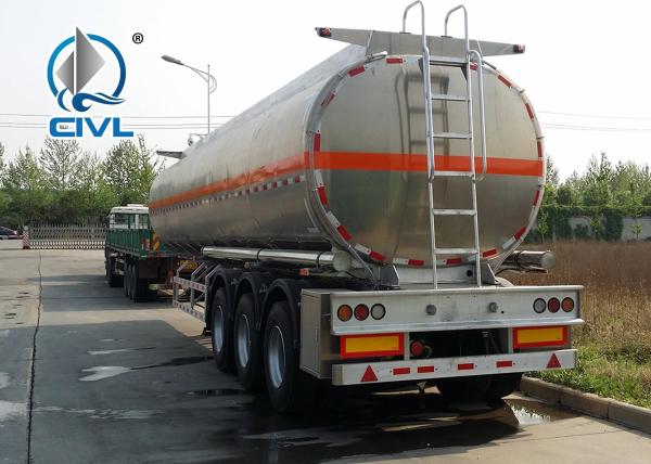 New Fuel Tank Semitrailer 45000 Liters Oil Tanker Semi Trailer Trucks 40 To 45 CBM Anti - Skid Pedal