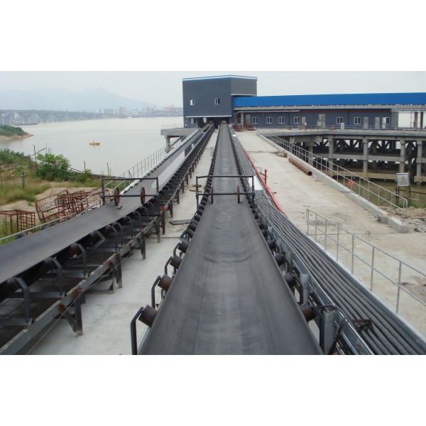 Heavy Duty Conveying Equipment Mining Conveyor Belt