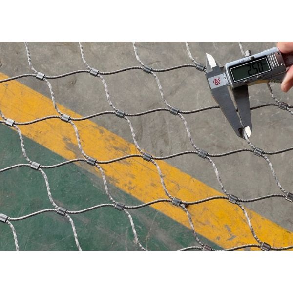 Bear 200KG Weight 50mm Hole size Ferruled Type Wire Rope Mesh for safety protection