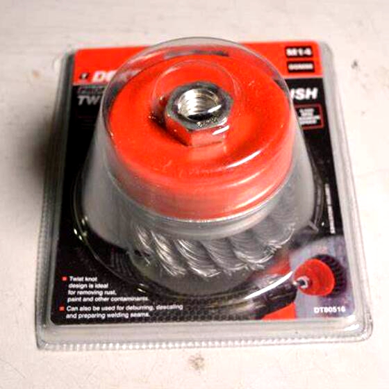 Safety Supporting New Style 150mm Knotted Cup Brush for Cleaning Metal Surface