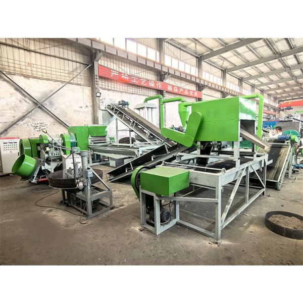 90 kW Tire Crushing And Recycling Production Line Full Automatic Tire Recycling Machine