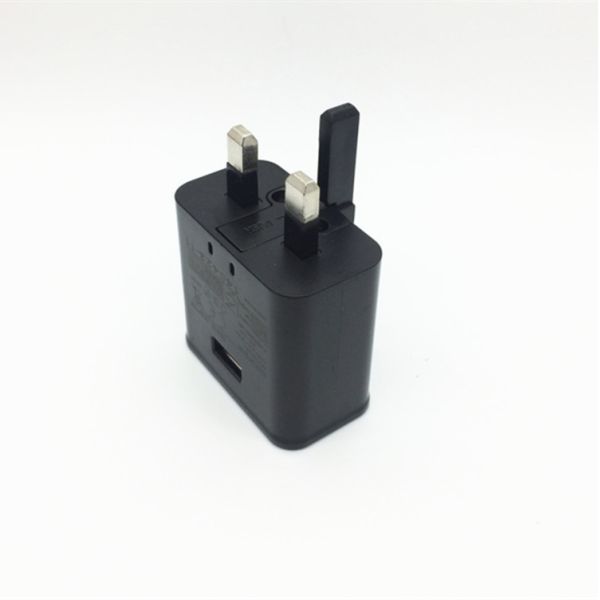 UK Plug Qalcomm Quick Charge 3.0 Usb Charger Safety Guarantee Industry Grade Materials