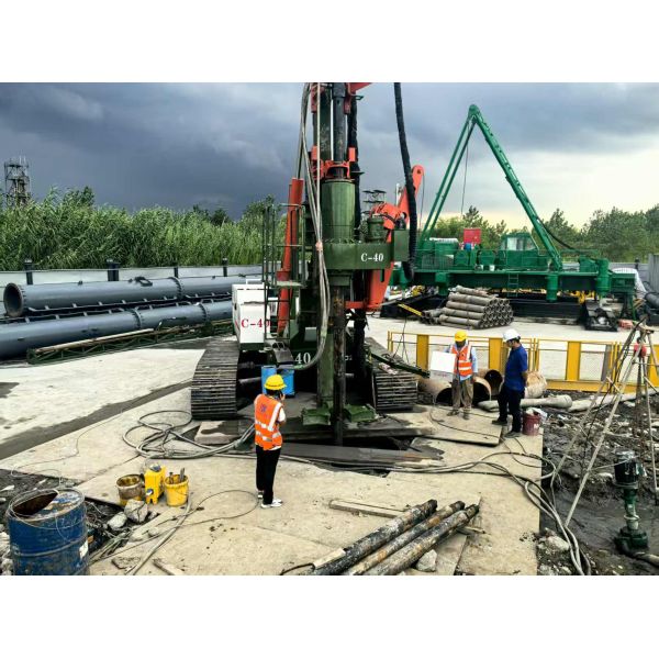 Jet Grouting Rig with 0.070 MPa Average Ground Pressure 400 mm Triple Grouser Track Shoes and 200 L Fuel Tank Capacity