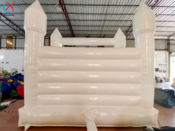 Manufacturer Inflatable White Wedding Jump Area Inflatable Bouncy Castle