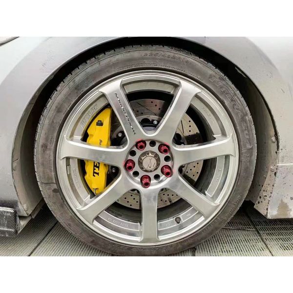 4 Piston Racing Caliper Brake Kit With 355*32 MM High Carbon Disc Racing And Brake Pads For Hyudnai Veloster 18 Inch Rim