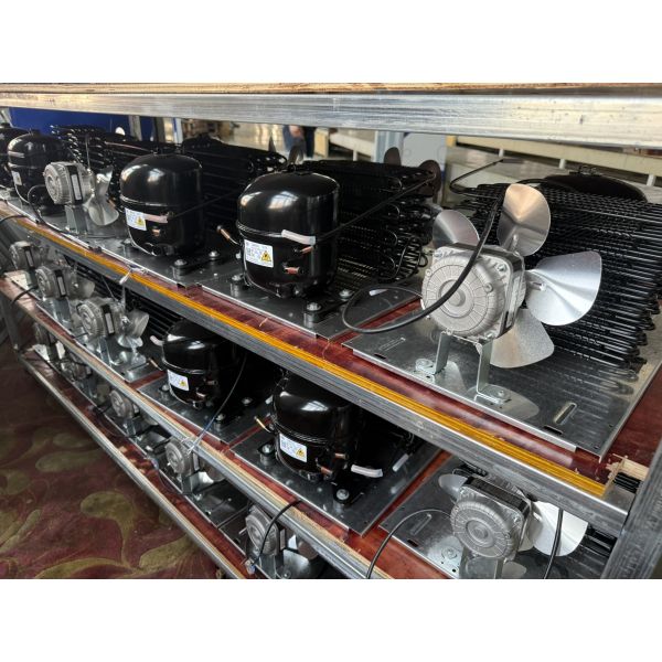 Refrigerator making machines and molds