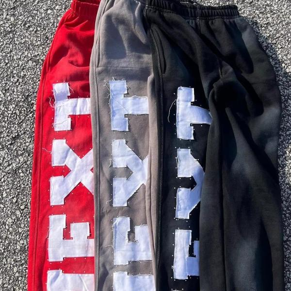 Pantalons de survêtement pour hommes brodés patch Streetwear Tracksuit 2 pièces Tracksuit Set Letter Applique Broderie OEM Design