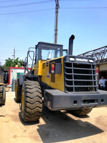 seeking for wa420-3  komatsu second-hand payloader 2010 lookikng for japan loader