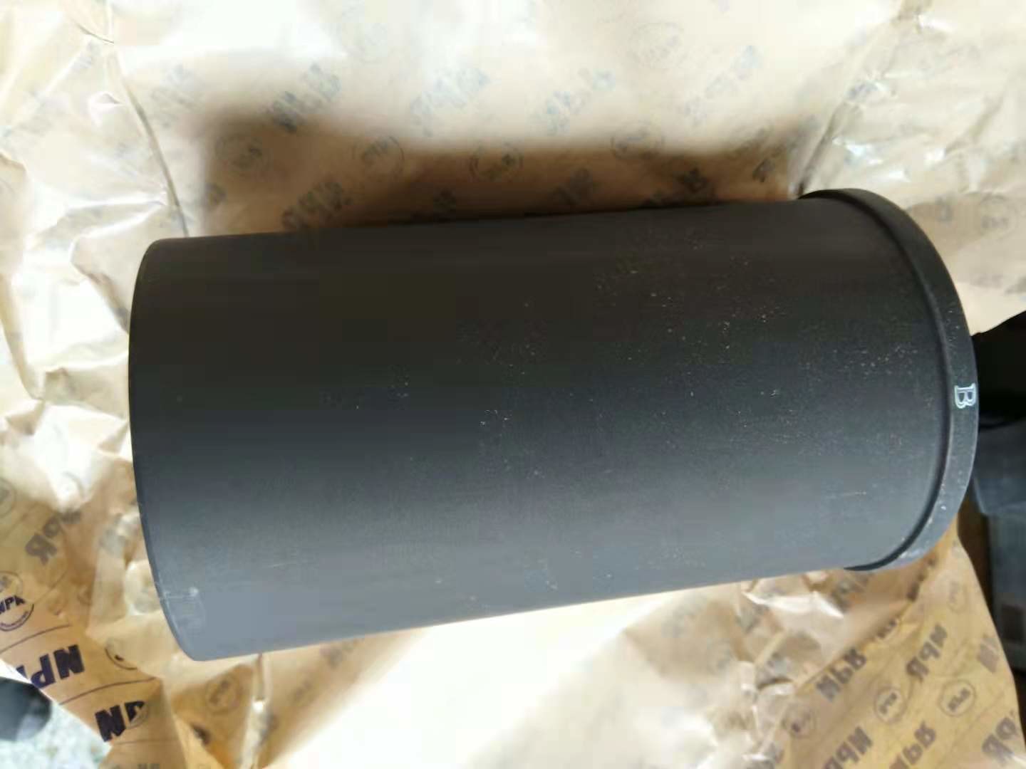 Машинные части Npr L16576-Zb S1146-73210 экскаватора рабочей втулки цилиндра Hino J05e J08e