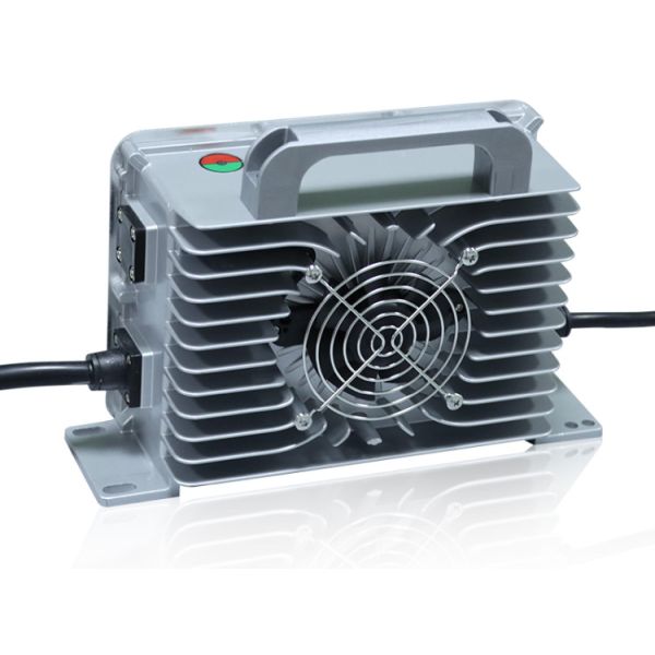 60В 30А Выходное токовое напряжение зарядное устройство батареи для гольф-кошашек Эффективное