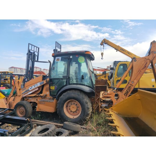                  Used Origin USA Backhoe Loader Case 580m Very Cheap Price Secondhand Case Loader Backhoe 580m 580L Good Condition.             