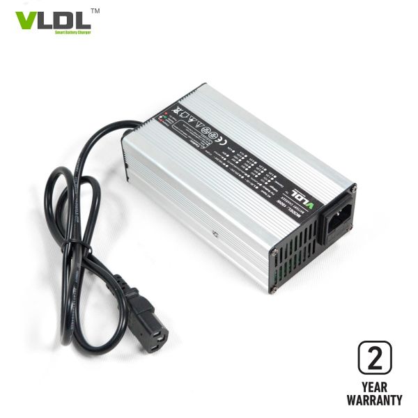 Aluminum Case 58.8V 2.5A Smart SLA Battery Charger CE Certified 2 Years Warranty