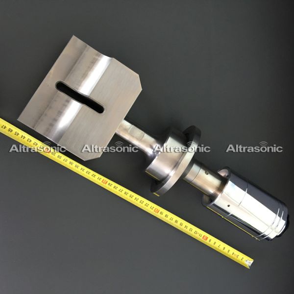Ultrasonic Plastic Spot Welder For Hygiene Industry Diapers Laminating with Titanium Horn
