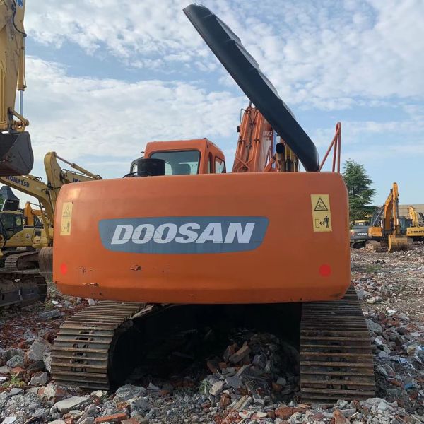 108 кВт Подержанный экскаватор Doosan Crawler Doosan DH220LC-7 Вторая рука