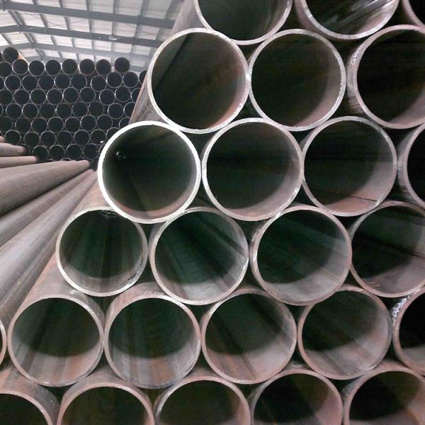 A36 Q235 Ss400 Pipe en acier au carbone doux laminée à chaud avec protecteur de bout de capuchon en plastique