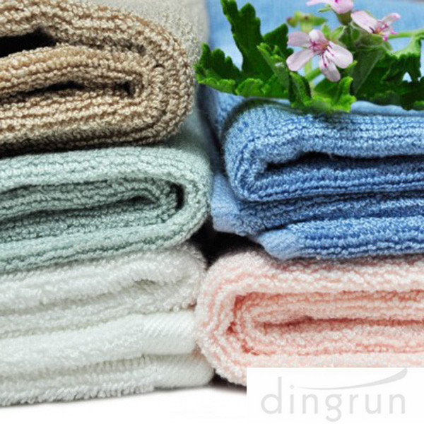 AZO Free 100% Cotton Bath Towels Dry Fast All Ages OEM / ODM Available