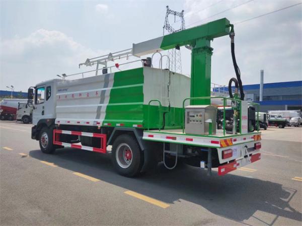 Nouvelle usine Runli de Chine - Char Dongfeng - Capacité 8000 litres - Véhicule de suppression de la poussière