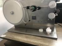 ± 0,2 mm Tolerância de erro de rotulagem Máquina de enrolar papel com comprimento de alimentação ajustável