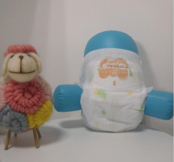 Non Woven Fabrics Pull Up Baby Diaper Disposable With 360° Elastic Waistband