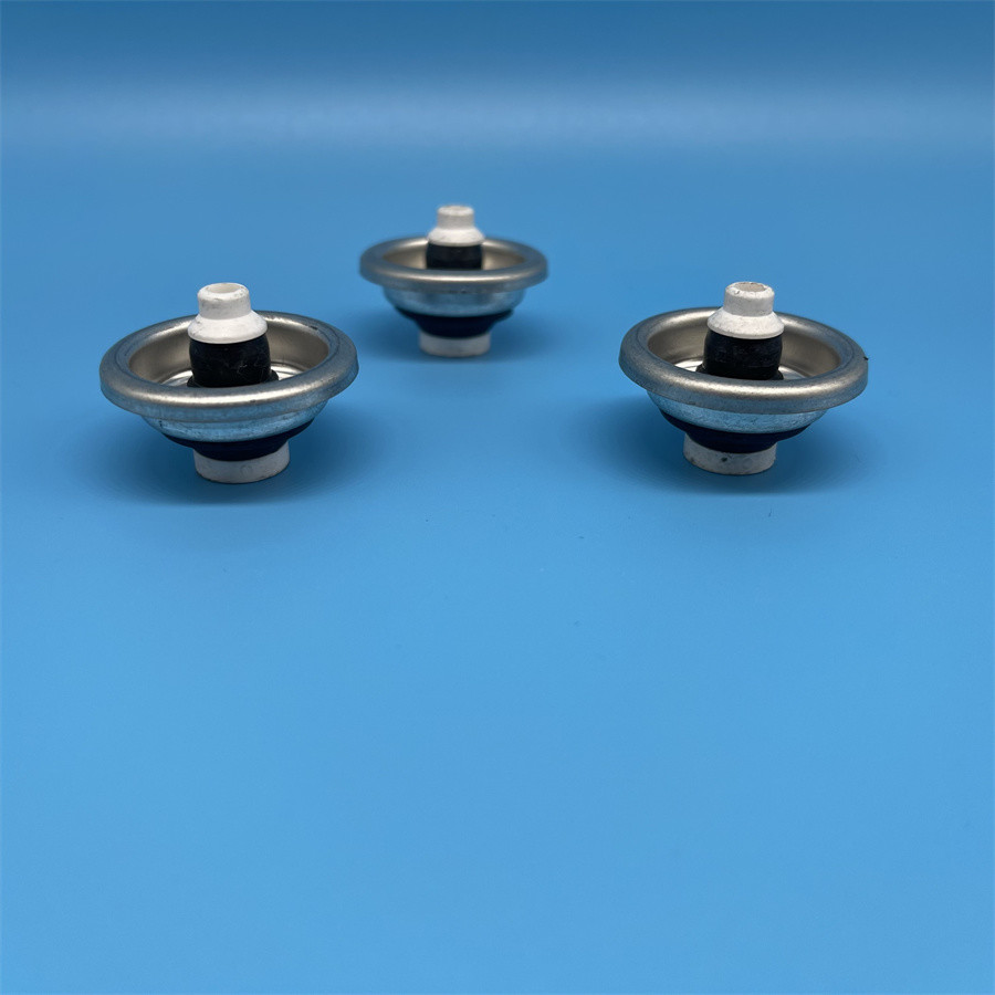 Компактный клапан с пенной пушкой со соломой - эффективный изоляционный инструмент для проектов DIY - легкий в использовании, надежный эффект