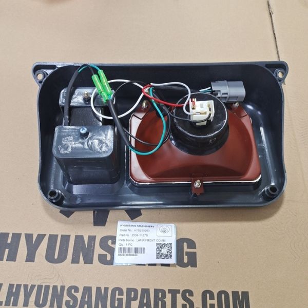 Excavator Parts Front Lamp 2534-1167B 25341167B For 140W-V 160W-V