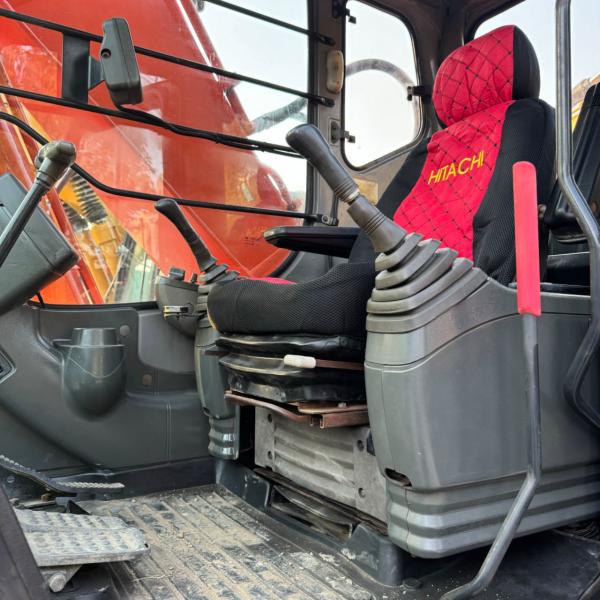 Excavadora de alta potência ZX200 com válvula hidráulica original e design de aço macio