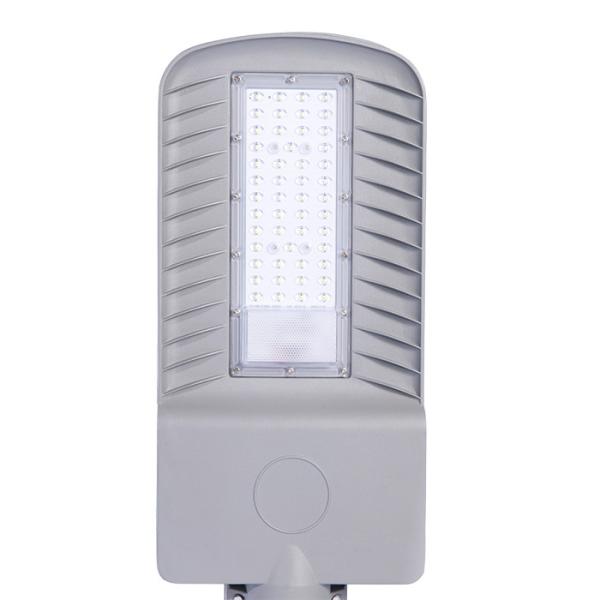50 LED 3.2V 40AH Commercial Solar Street Lights With Battery And Panel