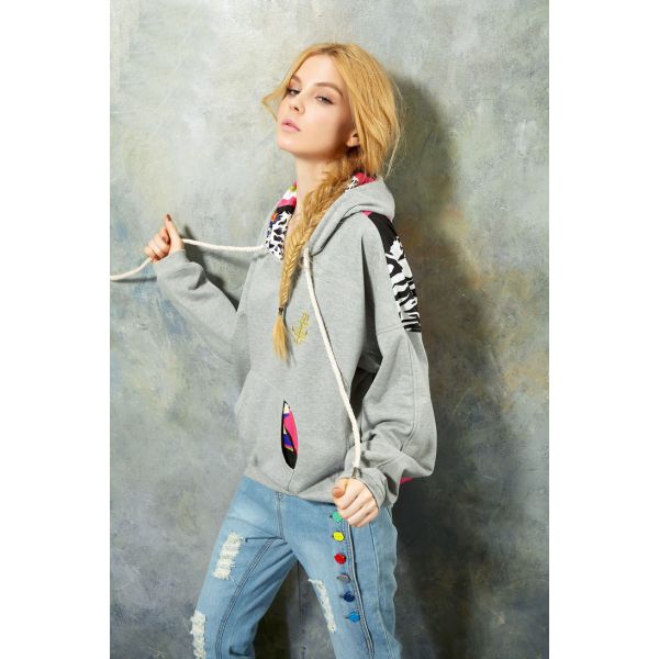 Фуфайки дам с капюшоном, белый свободный способ Джерси