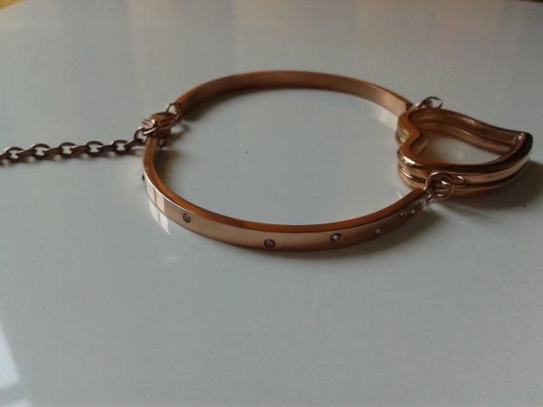 316L Stainless Steel Heart Round Shape Floating Glass Locket Bangle Bracelet Collection