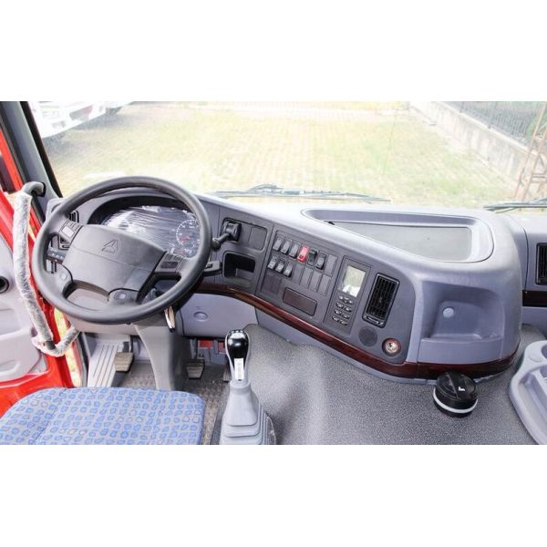 China brand sinotruk howo Cold Storage Fresh refrigerator Truck for sale