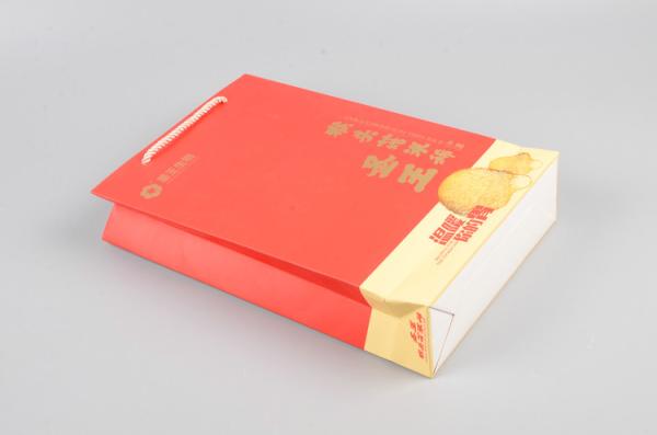 Shopping Colored Kraft Bags Aqueous Coating Surface Food Grade Material