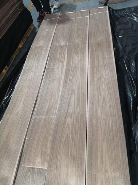 Finê de madeira natural de nozes americanas cortadas em coroa de qualidade premium para placas de luxo
