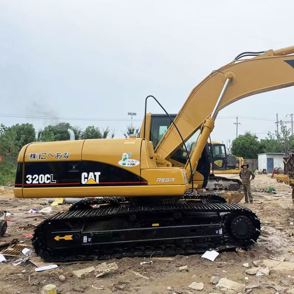 Used CAT 320C Middle Size Excavator High Performance Spot Good 0.8m³ Bucket Capacity