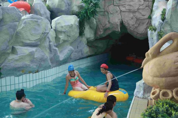 O grande parque preguiçoso do jogo do equipamento/Aqua do rio galvanizou o apoio do aço carbono