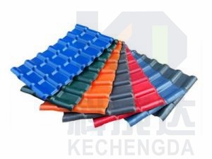 PMMA Пластиковая крышечная плитка Машина ПВХ Строгая линейка экструзии 300 - 400