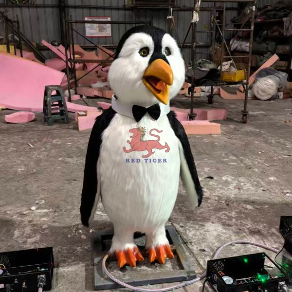 Amusement Park Animatronic Christmas Singing Cartoon Penguin for Sale