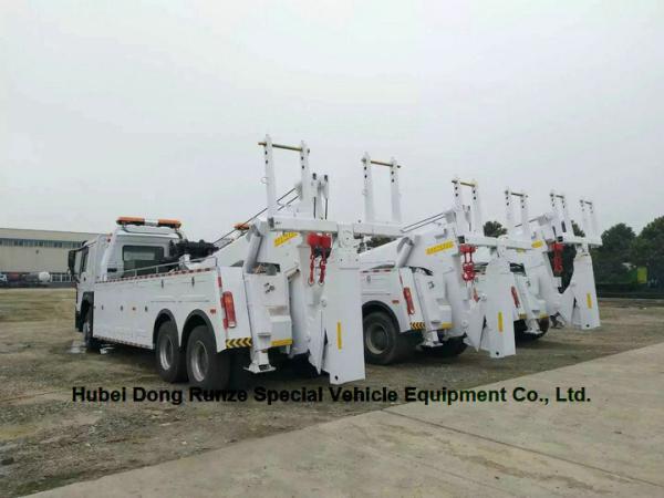 HOWO 50 Ton Heavy Duty Rotator Wreckers Tow Truck With 360 Degree Rotation