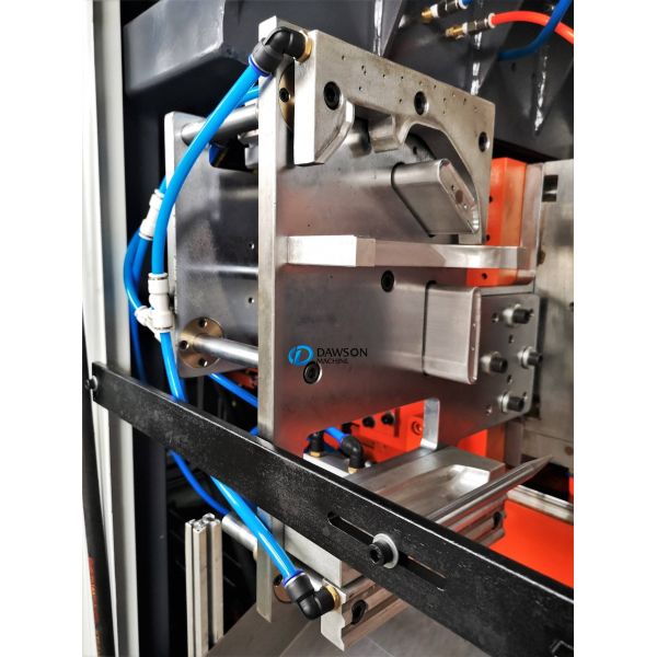 Штранг-прессование выполненное на заказ пластиковое Джерри может дунуть прессформа прессформы