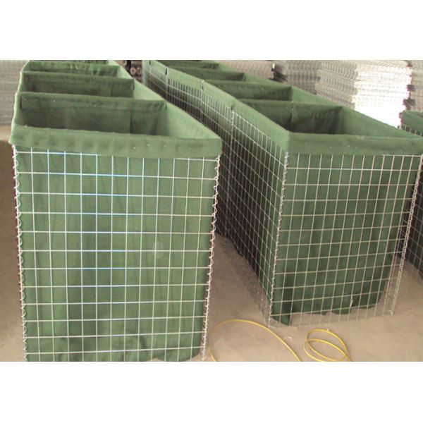 Anti Corrosion Military Barrier Hot Dipped Galvanized Defensive