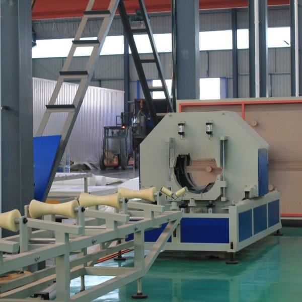 Máquina de extrusão de tubos de HDPE profissional para processamento de gases de escape e plástico PE