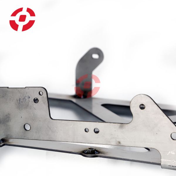 Montage de la boîte de vitesses OE LR073535 Support de transmission pour Land Rover