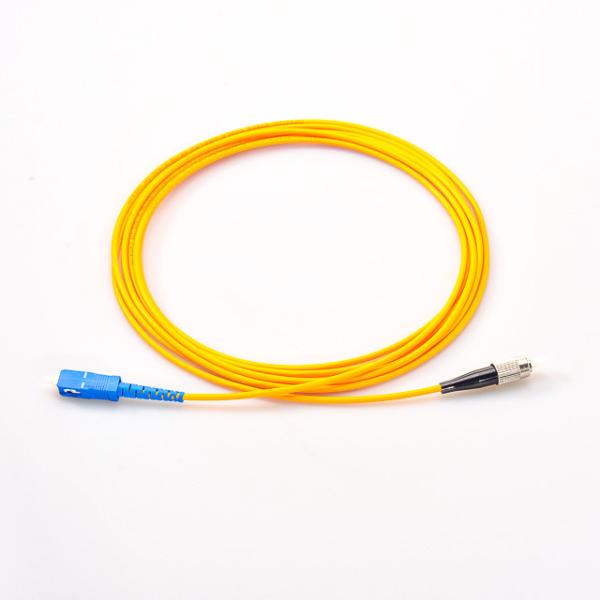 LC/APC 0.9mm Optical Fiber Pigatil Jumper Singlemode Network PVC Fiber Optic Pigtail