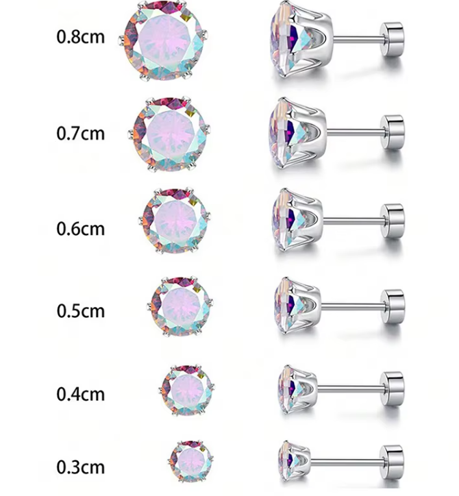 Des boucles d'oreilles en acier titane à aiguille fine en acier inoxydable rond 18k en or plaqué en zircon