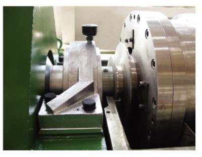 Apresse o centrifugador horizontal do filtro da bacia contínua do cilindro 4200 r/min para o esclarecimento líquido