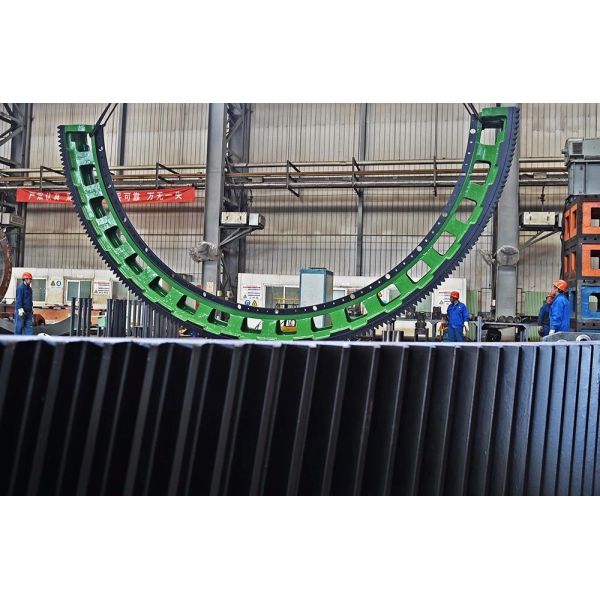 120 MT Cement Ball Mill Girth Gear Machine Parts And Spur Gear And Ring Gear